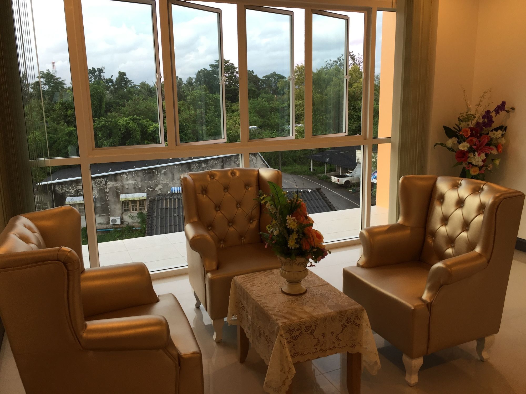 Js Residence Krabi town Εξωτερικό φωτογραφία