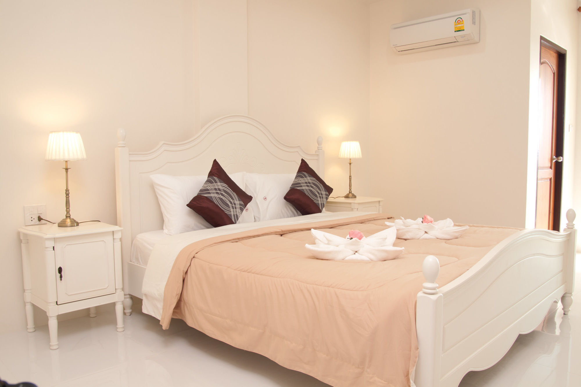 Js Residence Krabi town Εξωτερικό φωτογραφία